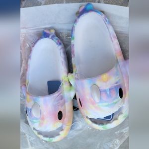 Brand New Women's Water Tye-Dye Shark Sandals